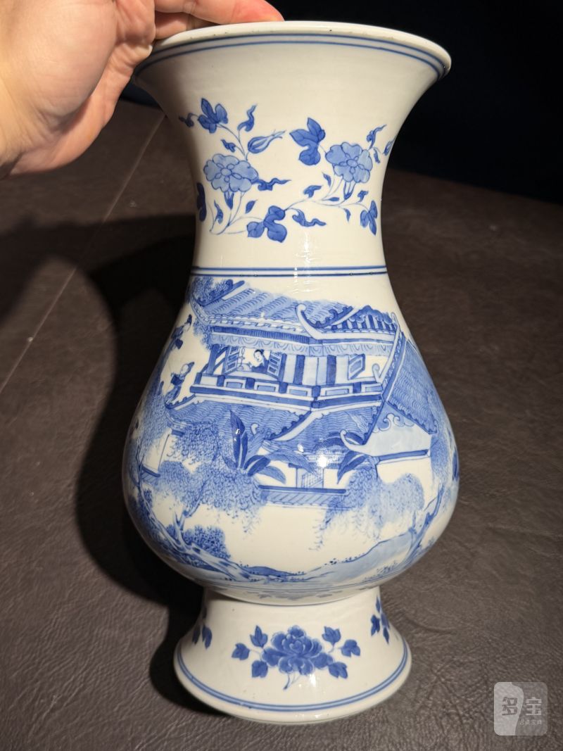 清康熙 青花庭院“杨柳荡千”图琵琶尊 - 图9